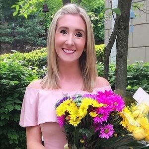 Meet your Posher, Cassandra